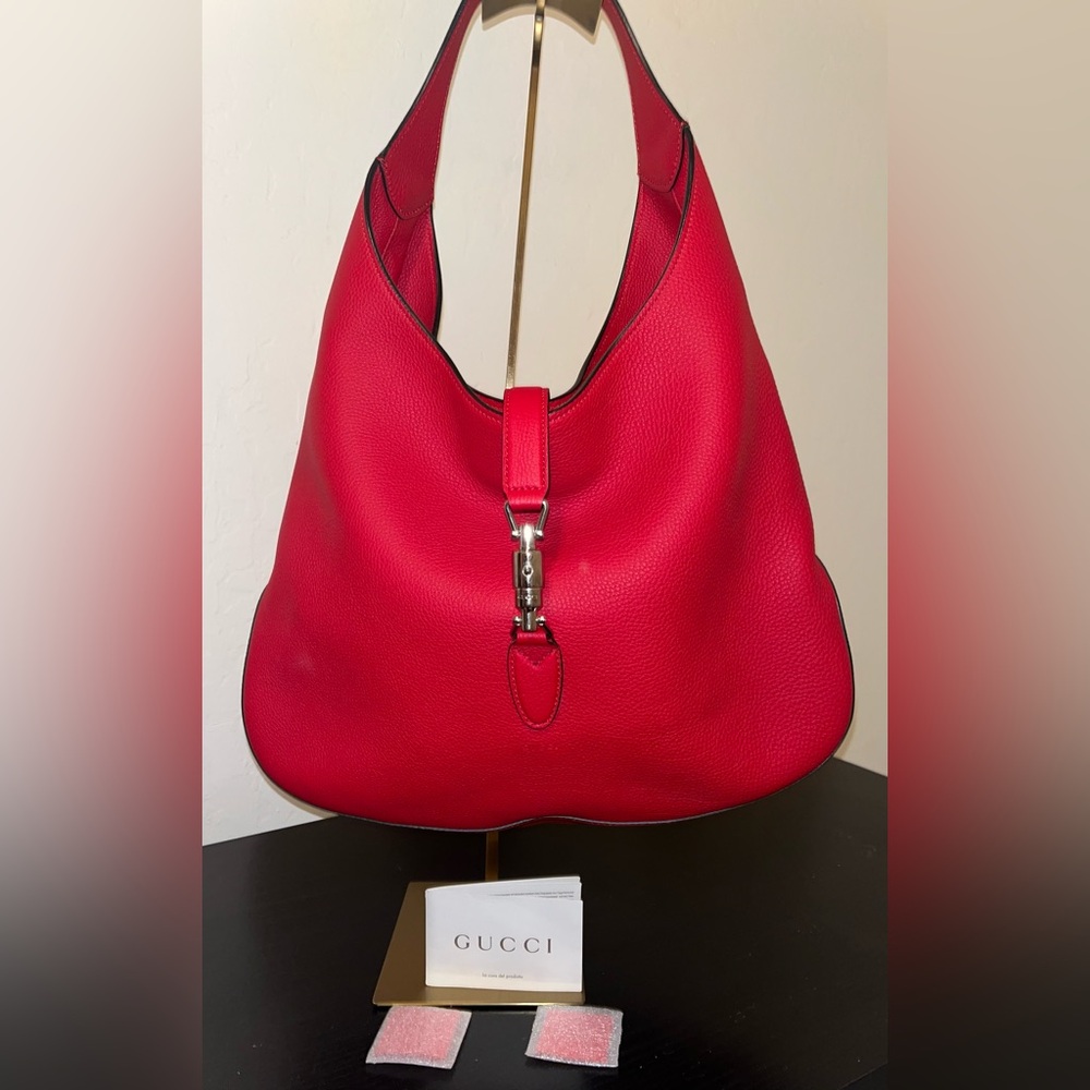 Gucci Jackie Red Shoulder Bag with pouch. - Picture 8 of 15